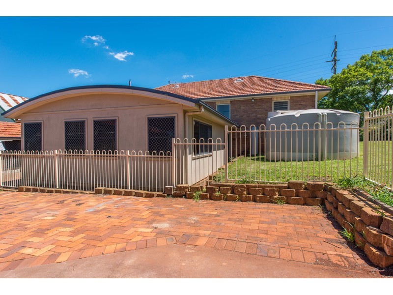 112 North Street, North Toowoomba QLD 4350