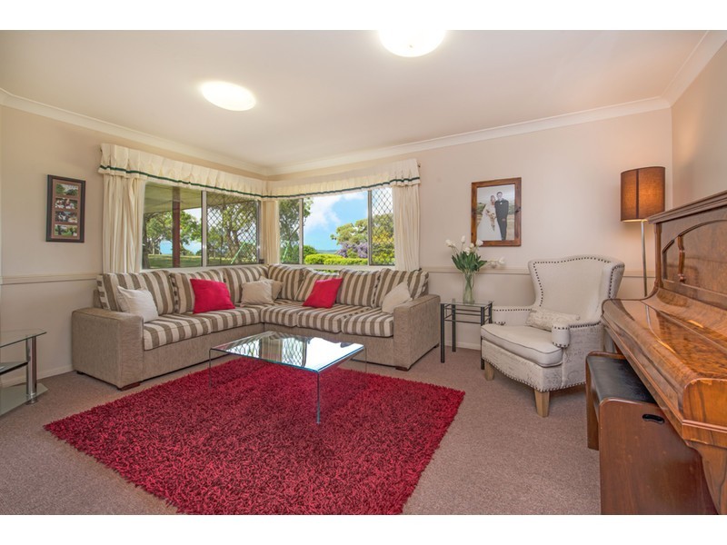 4 Cotswold Close, Cotswold Hills QLD 4350