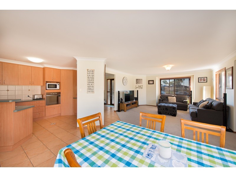 11 Bronte Street, Westbrook QLD 4350