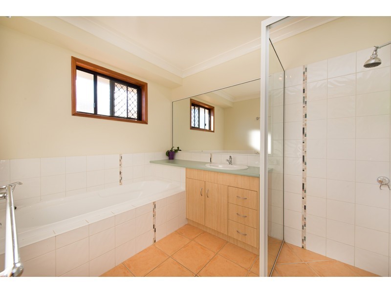 11 Bronte Street, Westbrook QLD 4350