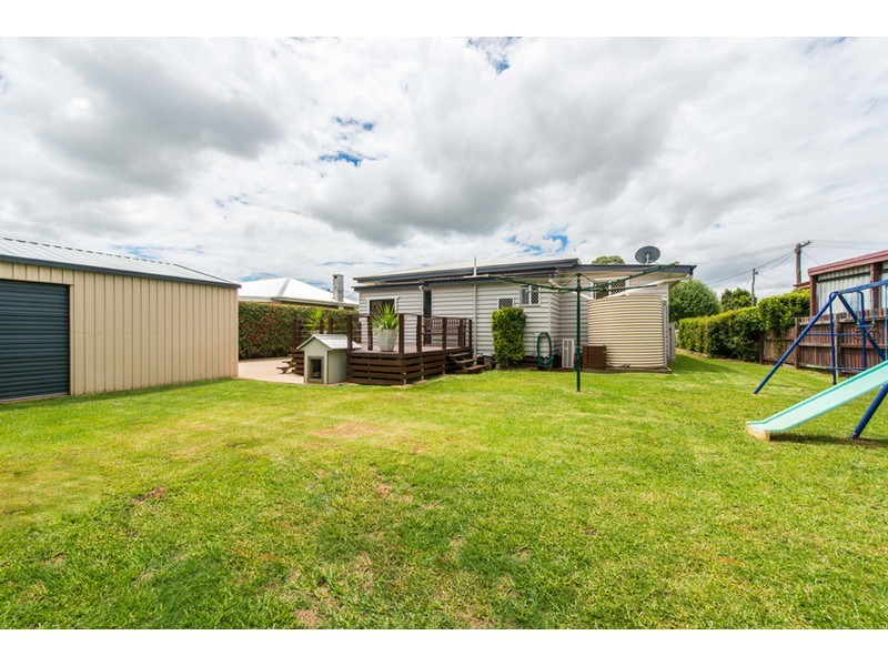 22 Henderson Street, Newtown QLD 4350