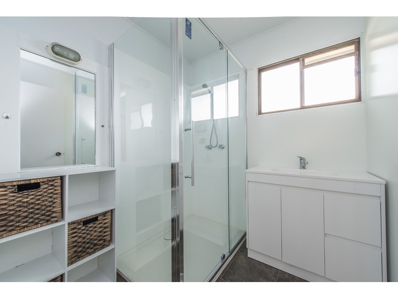 6 Peters Street, Goombungee QLD 4354