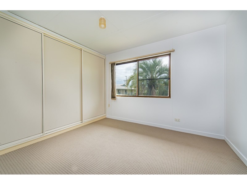 6 Peters Street, Goombungee QLD 4354