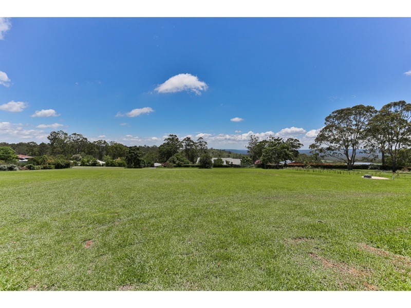 19 Kay-Ann Court, Hampton QLD 4352