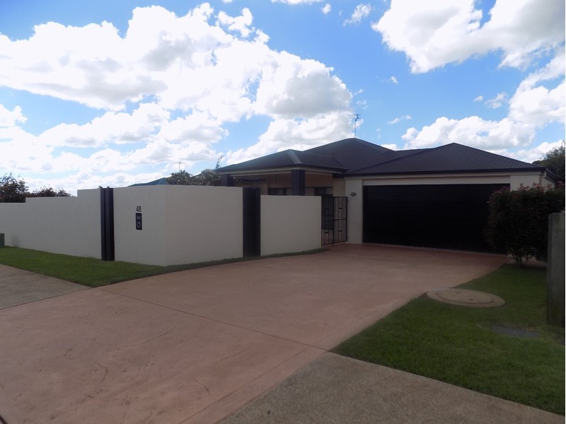 48 Wood Drive, Middle Ridge QLD 4350