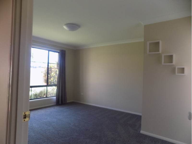 48 Wood Drive, Middle Ridge QLD 4350