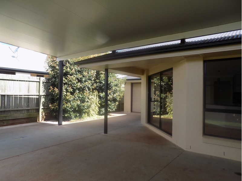 48 Wood Drive, Middle Ridge QLD 4350