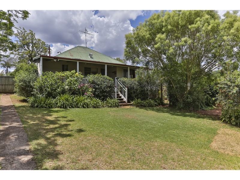 292 James Street, Harristown QLD 4350