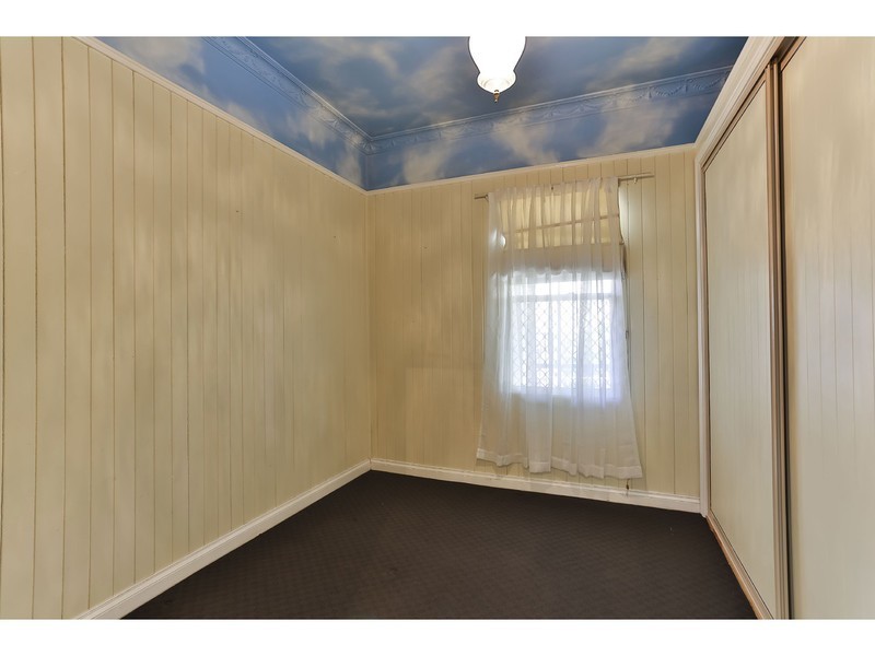 292 James Street, Harristown QLD 4350