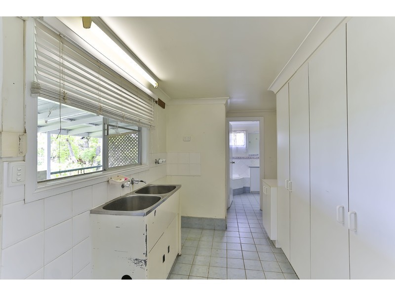 292 James Street, Harristown QLD 4350