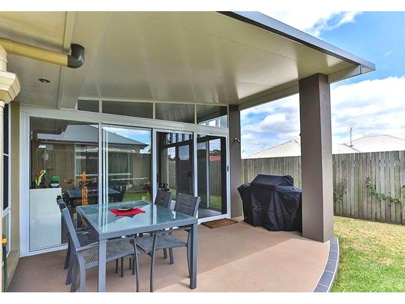 11 McCallum Court, Middle Ridge QLD 4350