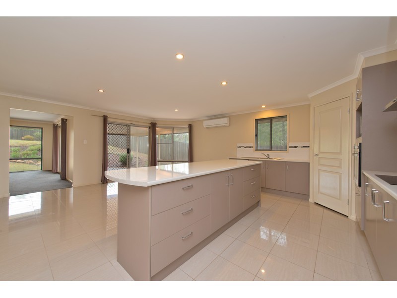 10 Trevean Drive, Kleinton QLD 4352