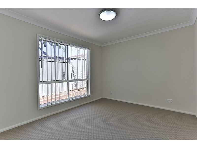 2/429 West Street, Darling Heights QLD 4350