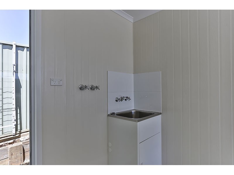 2/429 West Street, Darling Heights QLD 4350