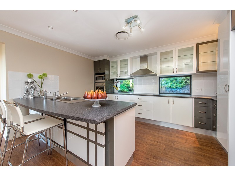 17 Fawngrove Drive, Glenvale QLD 4350