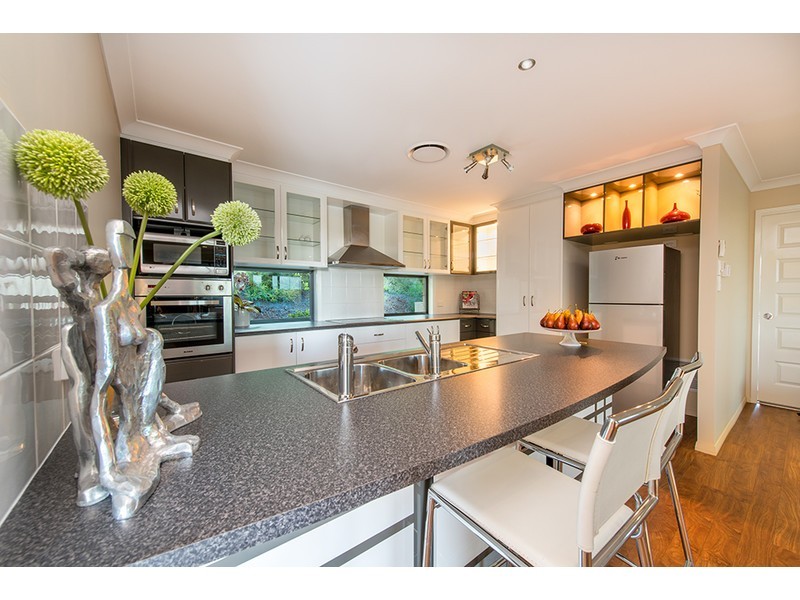 17 Fawngrove Drive, Glenvale QLD 4350