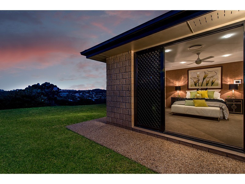 17 Fawngrove Drive, Glenvale QLD 4350