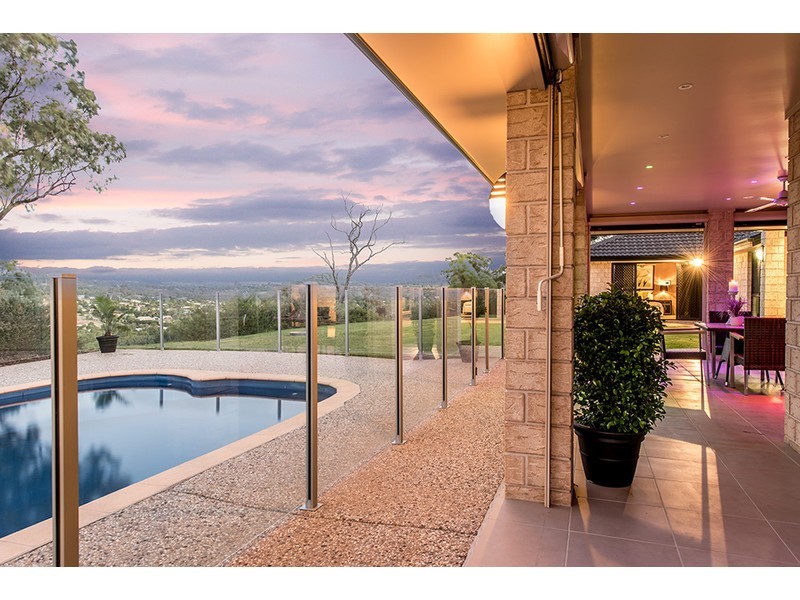 17 Fawngrove Drive, Glenvale QLD 4350