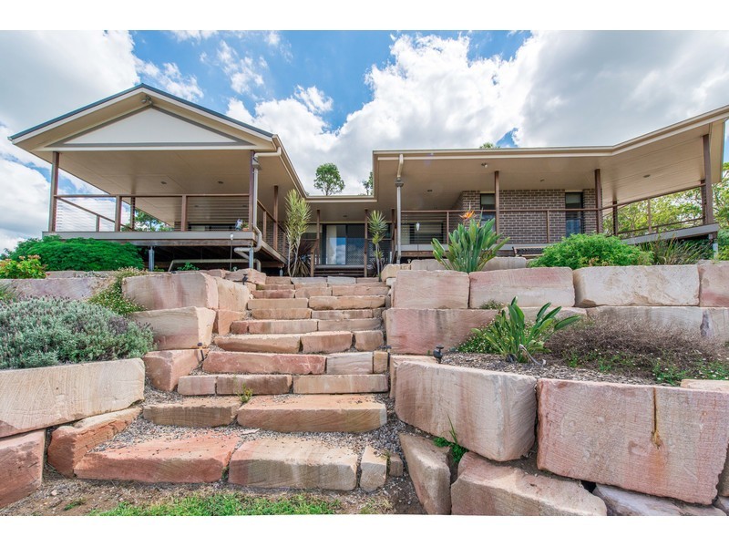 75 Tranter Street, Top Camp QLD 4350
