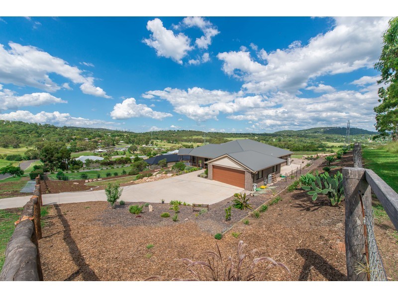 75 Tranter Street, Top Camp QLD 4350