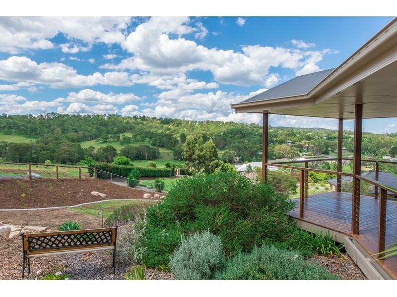 75 Tranter Street, Top Camp QLD 4350
