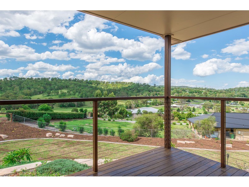 75 Tranter Street, Top Camp QLD 4350
