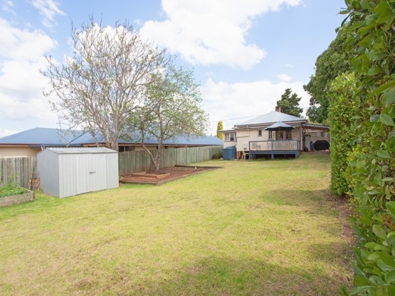 151 South Street, South Toowoomba QLD 4350