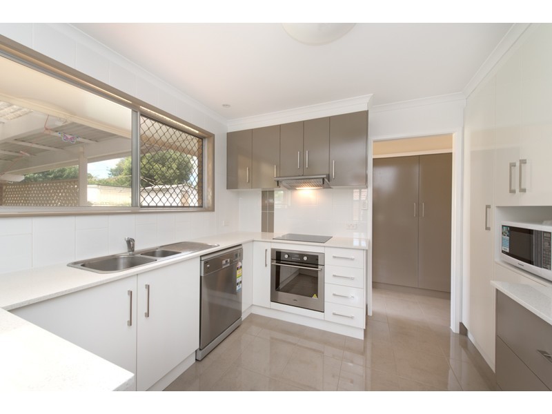 100 Long Street, Centenary Heights QLD 4350