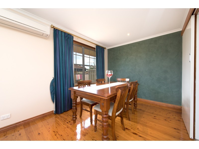 100 Long Street, Centenary Heights QLD 4350