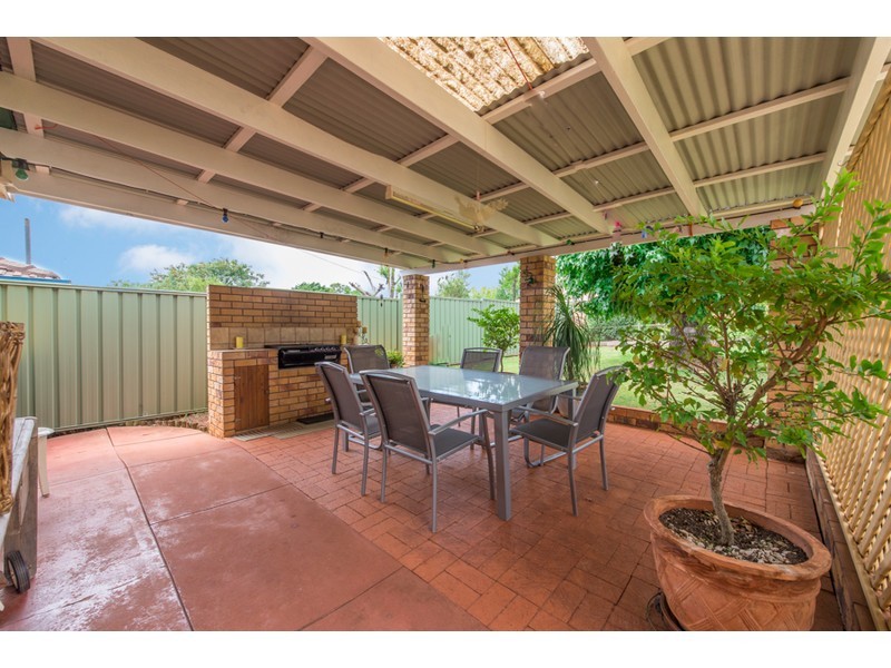 100 Long Street, Centenary Heights QLD 4350