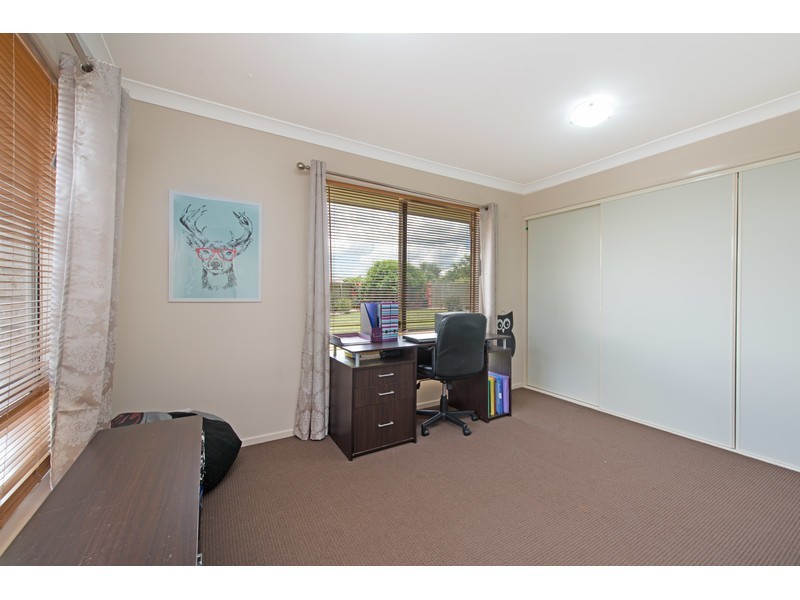 17 Woodville Court, Wyreema QLD 4352