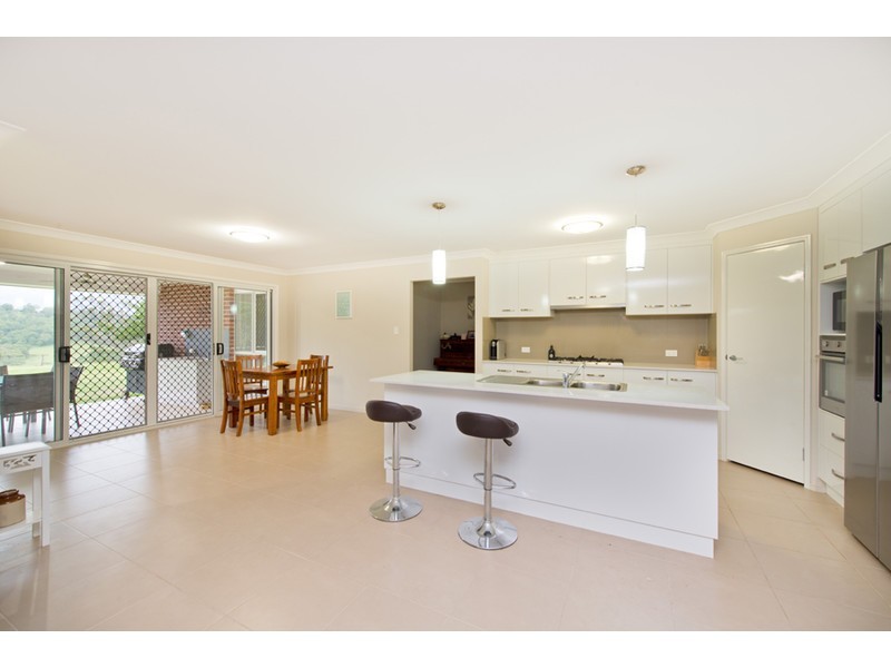 200 Postle Street, Mount Rascal QLD 4350