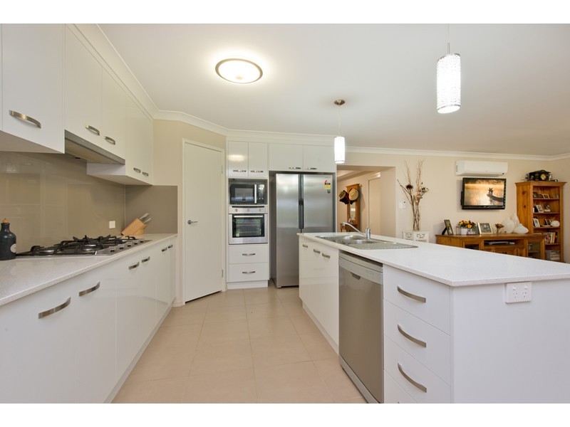 200 Postle Street, Mount Rascal QLD 4350