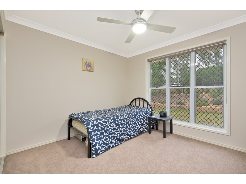 200 Postle Street, Mount Rascal QLD 4350