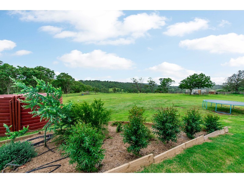 200 Postle Street, Mount Rascal QLD 4350