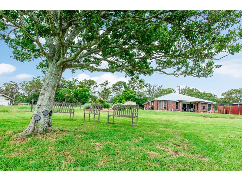 200 Postle Street, Mount Rascal QLD 4350