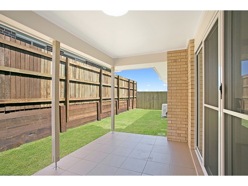 4 Parkview Drive, Glenvale QLD 4350