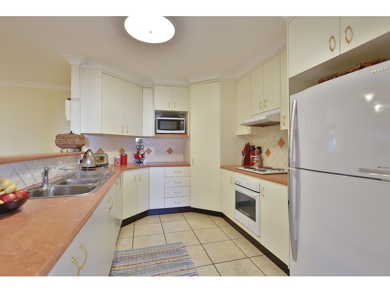 8 Bushnell Court, Rockville QLD 4350