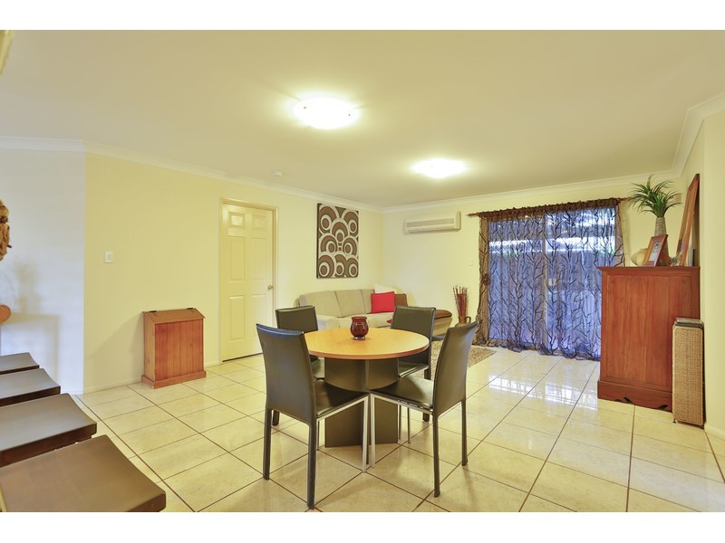 8 Bushnell Court, Rockville QLD 4350