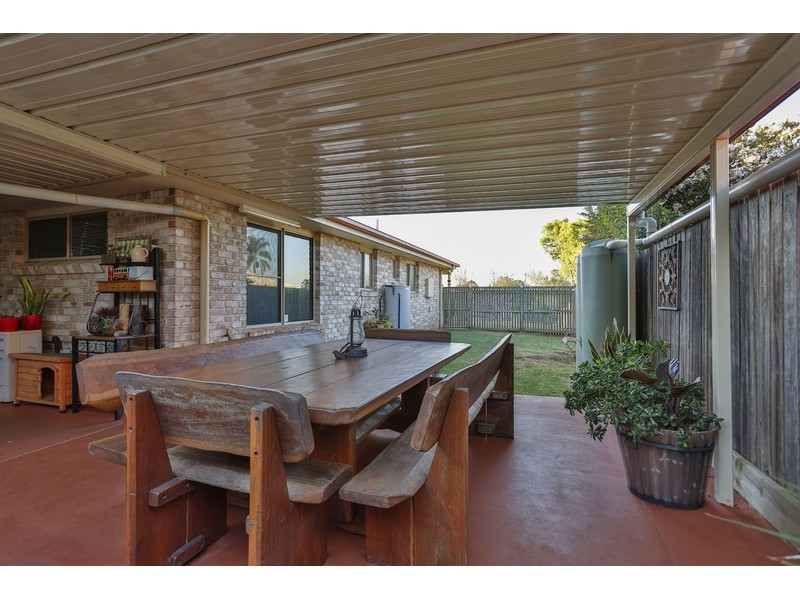 8 Bushnell Court, Rockville QLD 4350