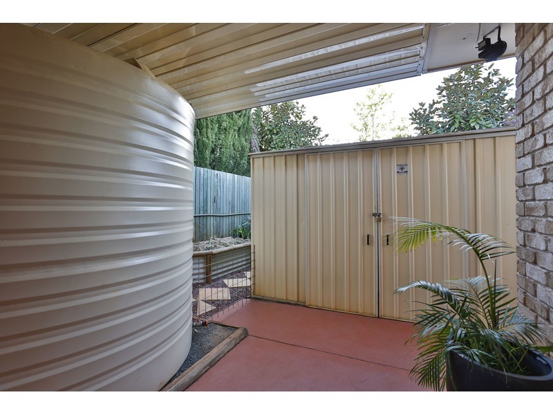 8 Bushnell Court, Rockville QLD 4350