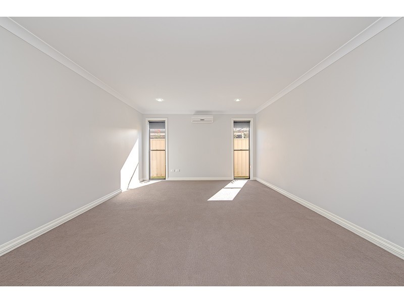 225 New England Highway, Harlaxton QLD 4350