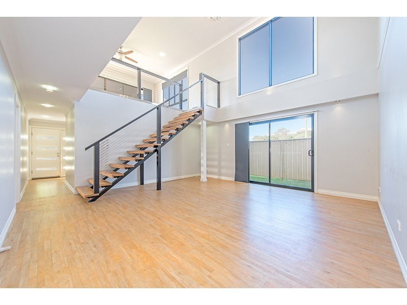 225 New England Highway, Harlaxton QLD 4350