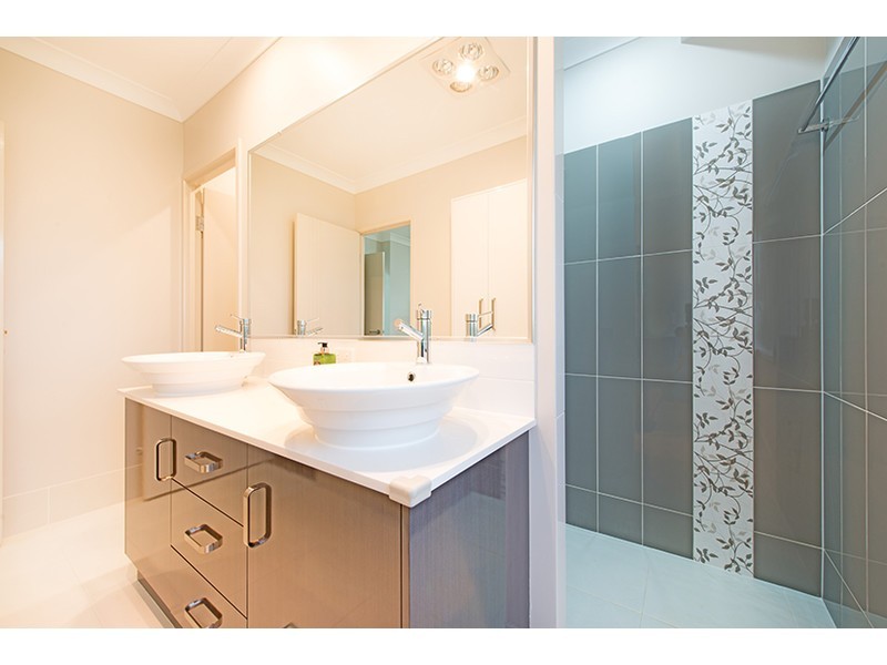 60 Federation Drive, Highfields QLD 4352