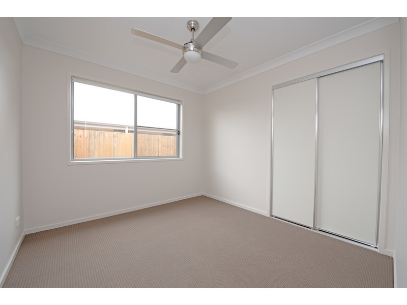 1/4 Sanctuary Drive, Cranley QLD 4350