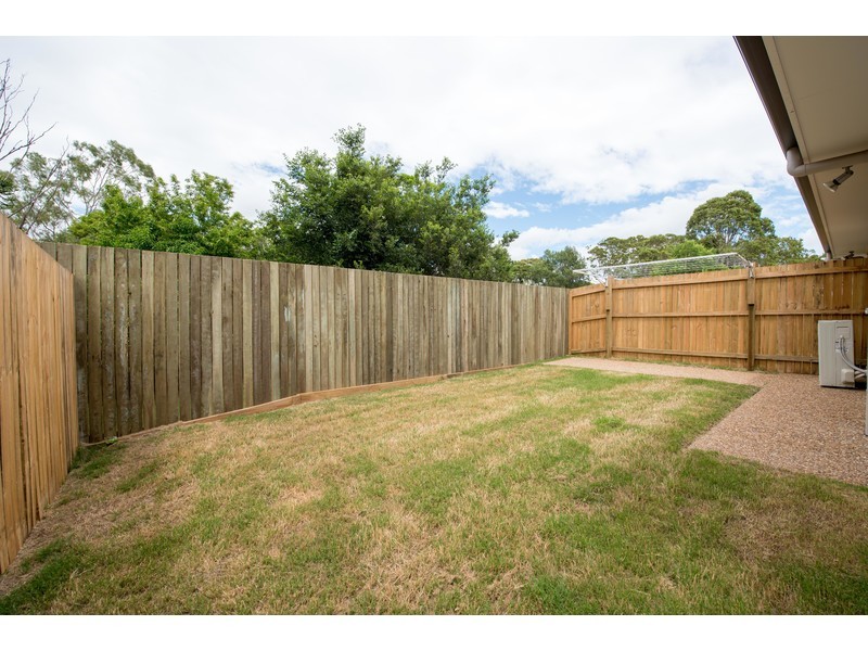 1/4 Sanctuary Drive, Cranley QLD 4350