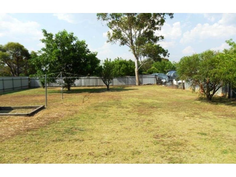 56 Eton Street, Cambooya QLD 4358