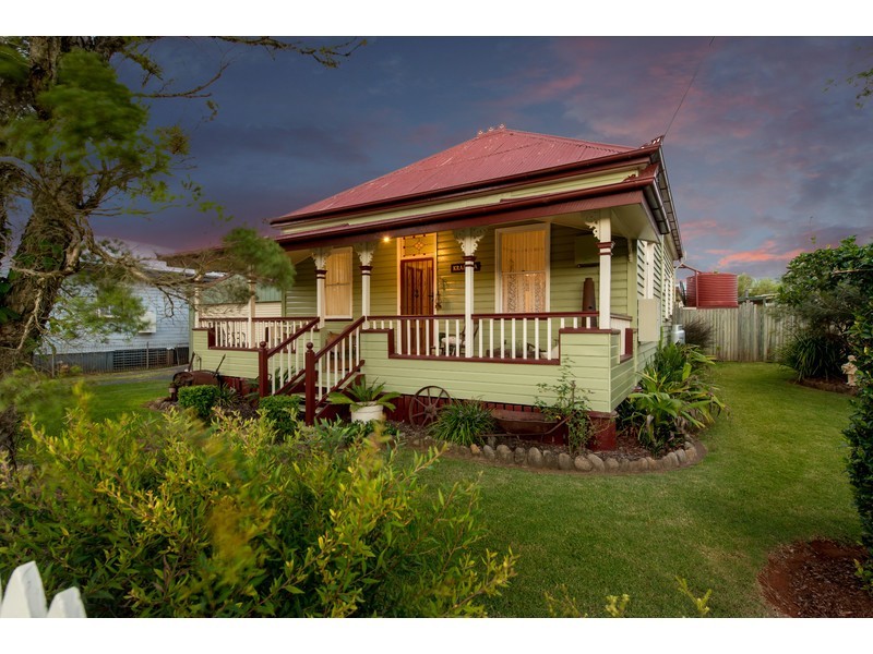 16 Northland Street, Newtown QLD 4350