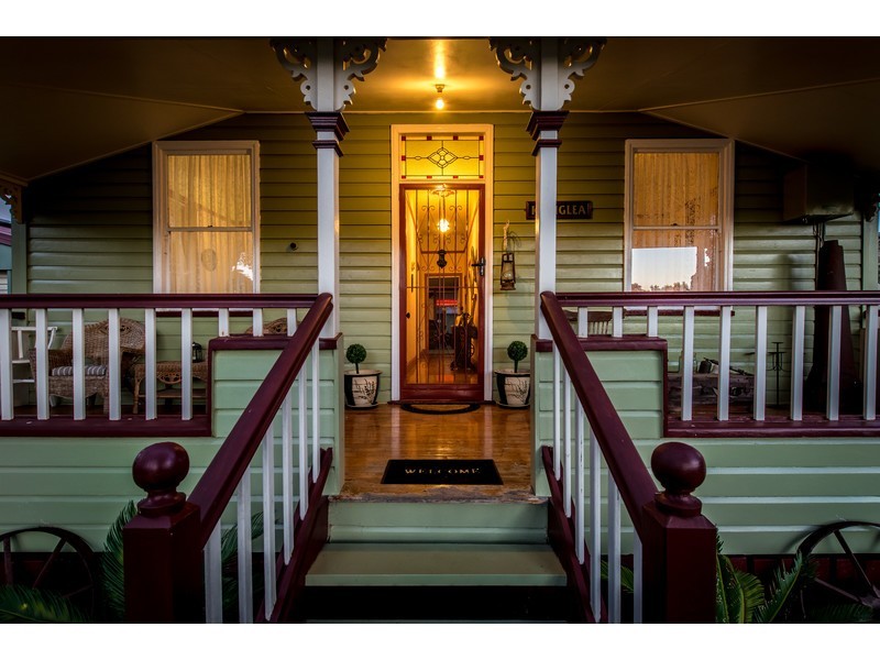 16 Northland Street, Newtown QLD 4350