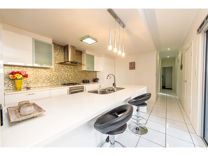 20/21 Andersson Crt, Highfields QLD 4352